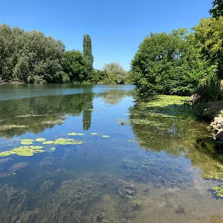 Les Bouches Manon Bed & Breakfast Pressagny-lʼOrgeuilleux